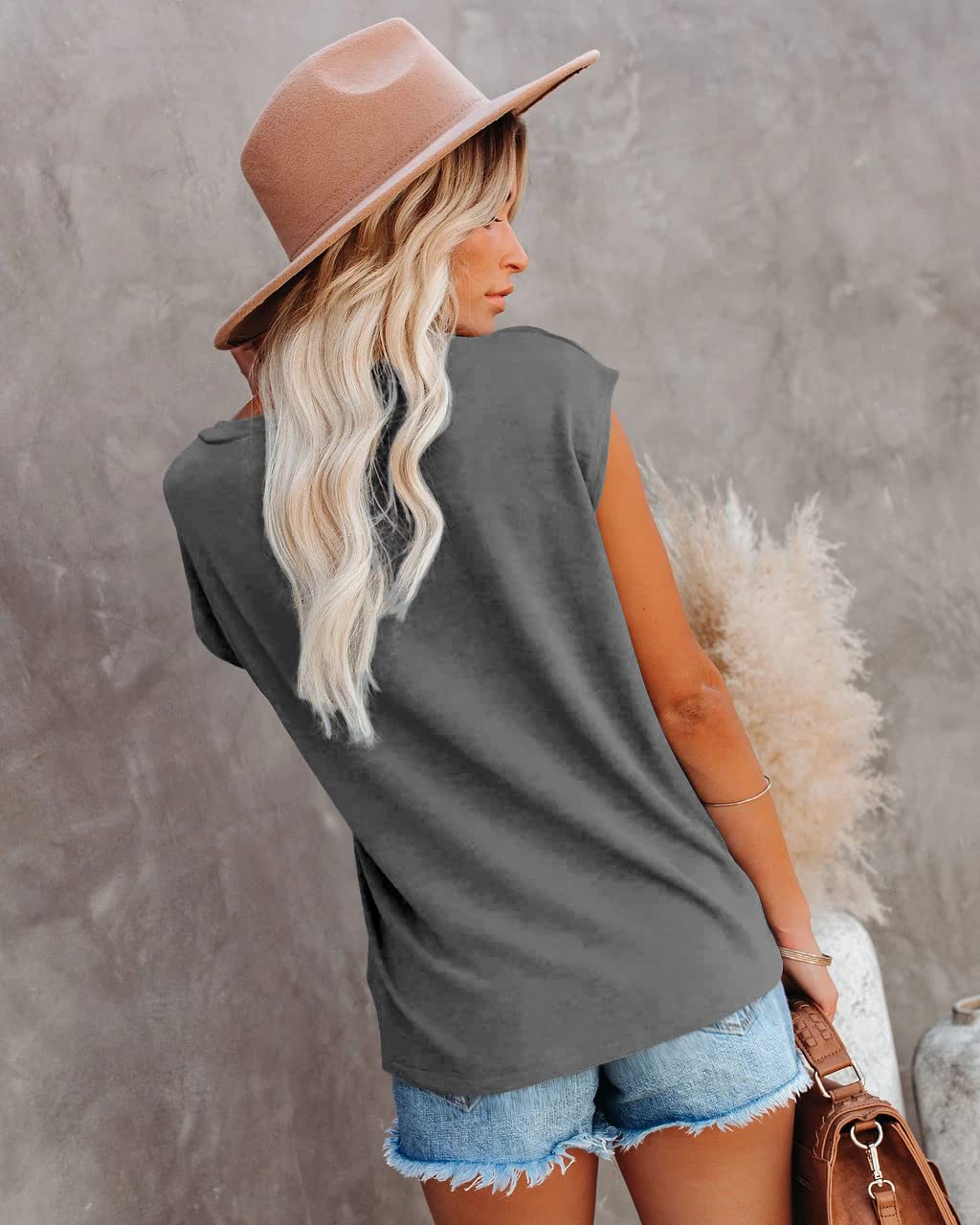 isermeo Womens Cap Sleeve Summer Tops Trendy Tank Tops Lace V Neck Loose Fit Shirts S-XXL