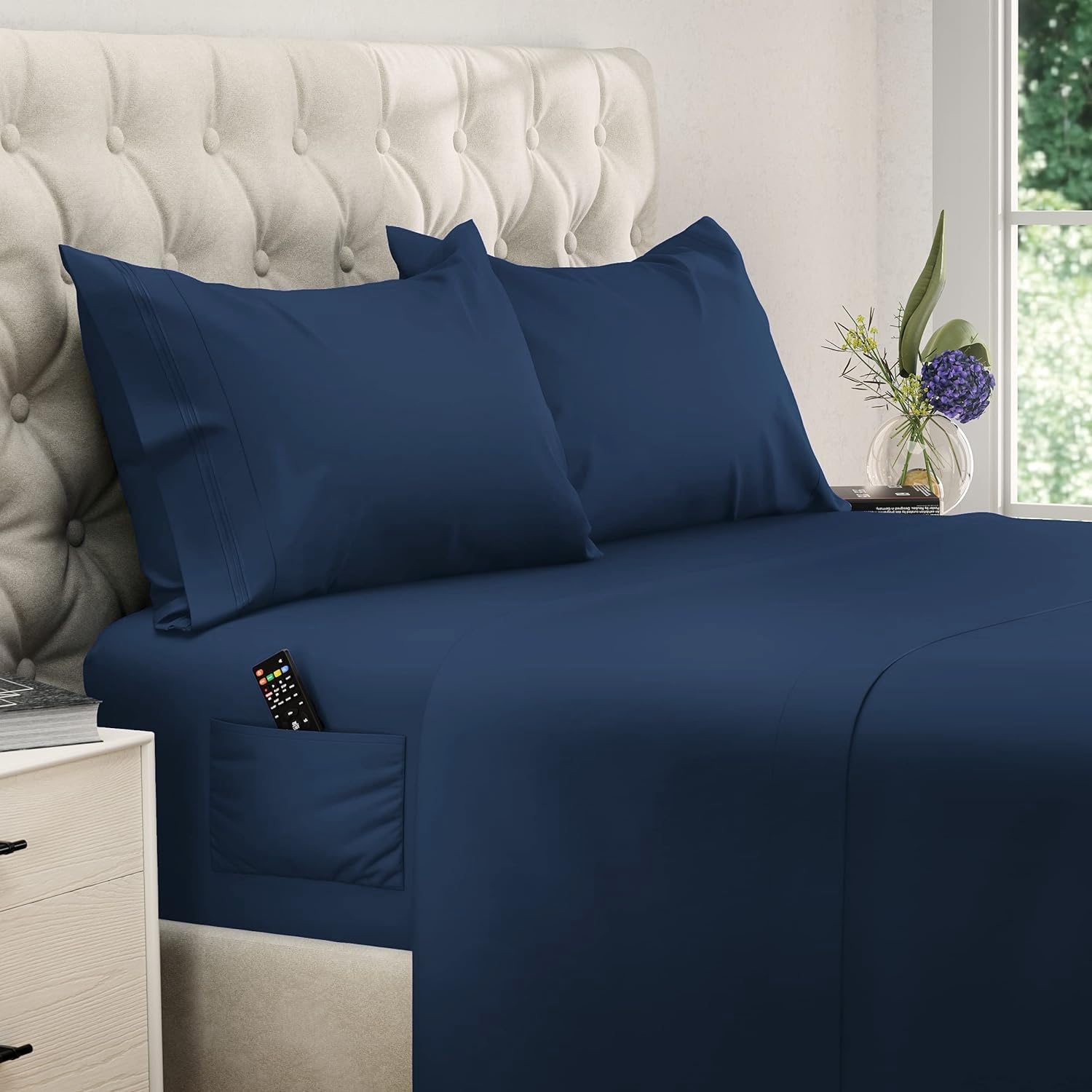 DREAMCARE Bedding Sets Queen - 4 Piece Queen Bed Sheets - Deep Pocket up to 15 in - Draps Lit Queen - Luxury Hotel Sheets & Pillowcases Set - Shrink & Fade Resistant (Queen, Black)