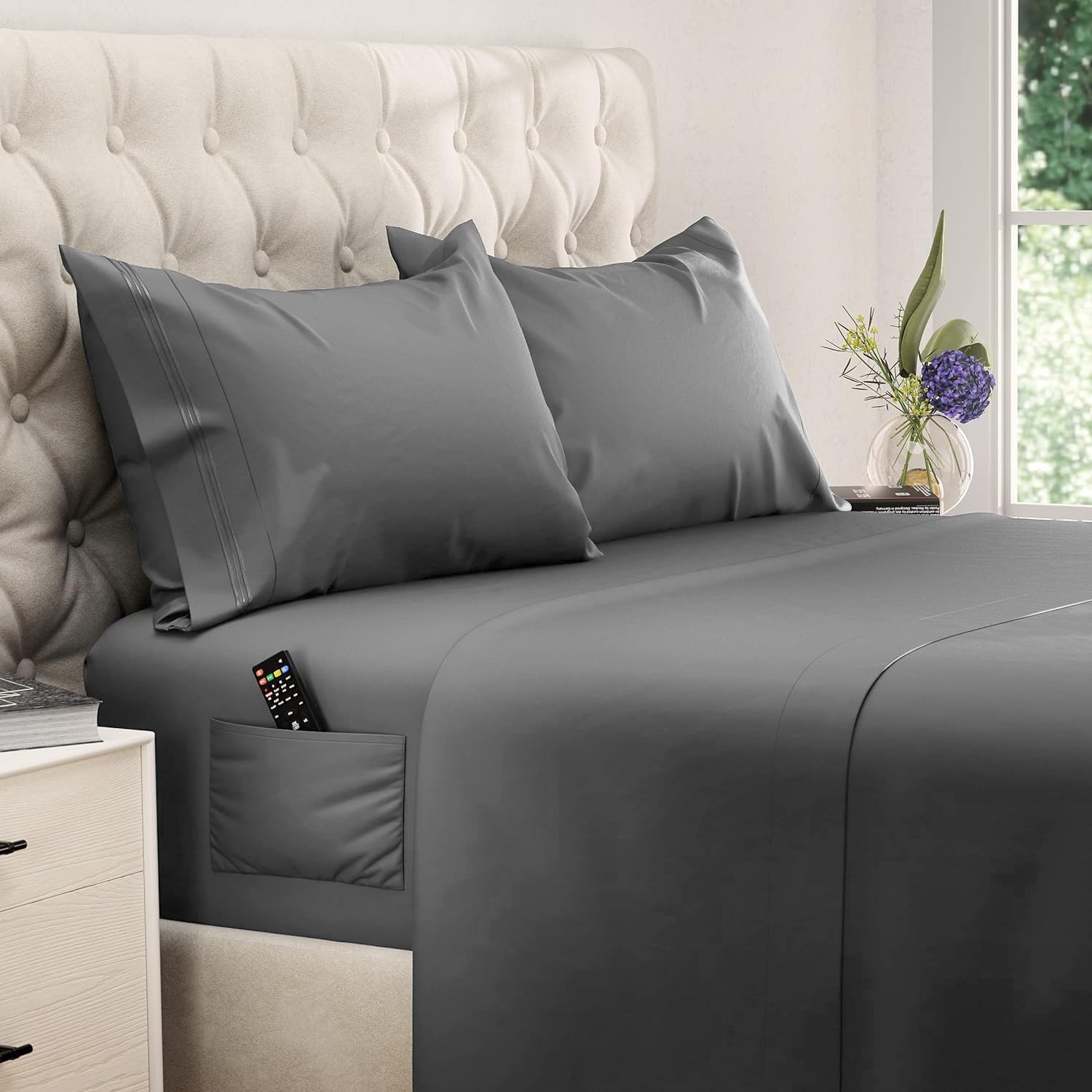 DREAMCARE Bedding Sets Queen - 4 Piece Queen Bed Sheets - Deep Pocket up to 15 in - Draps Lit Queen - Luxury Hotel Sheets & Pillowcases Set - Shrink & Fade Resistant (Queen, Black)
