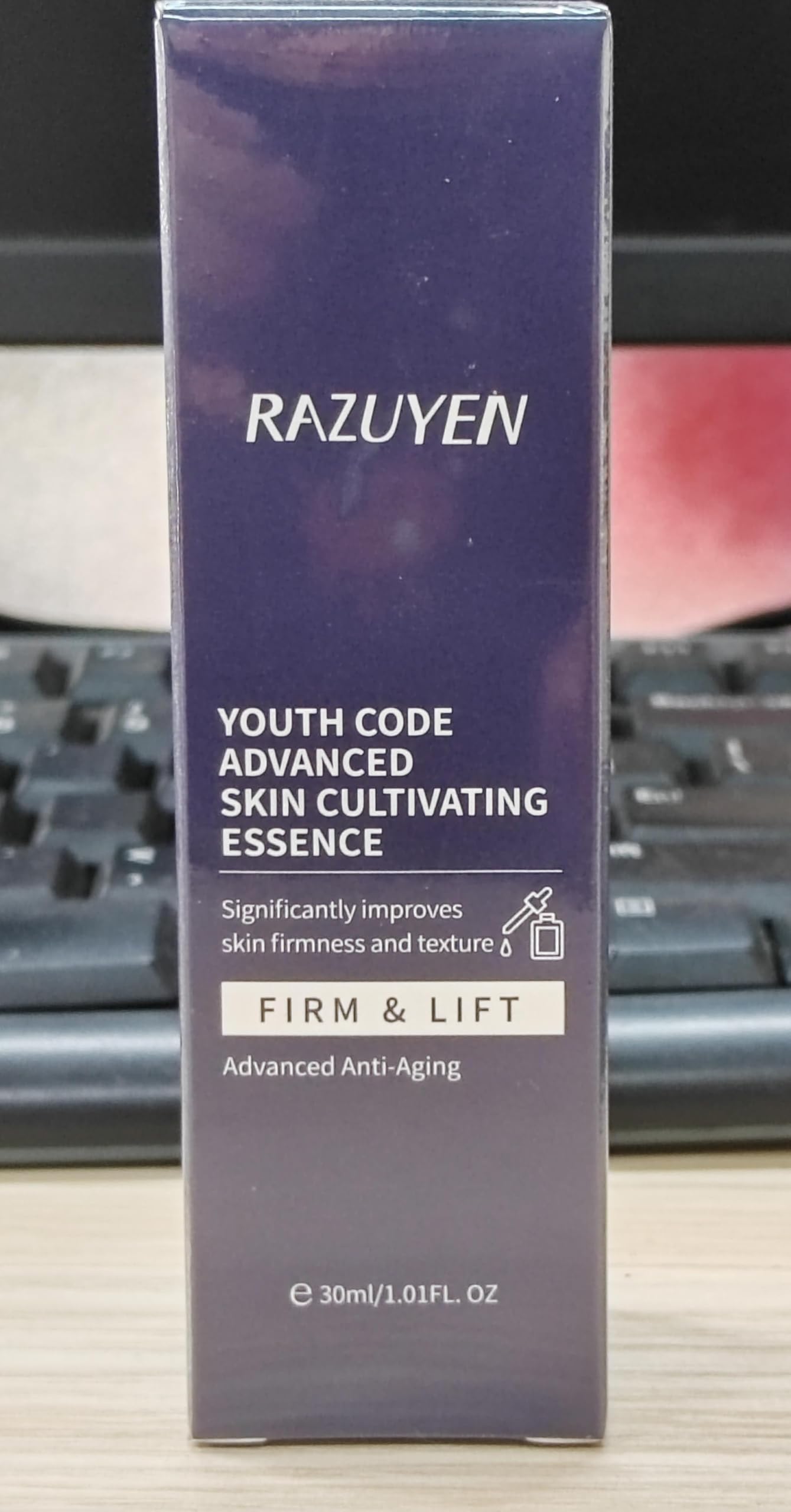 Boîte de sérum RAZUYEN Youth Code Advanced, Firm & Lift, 30 ml.