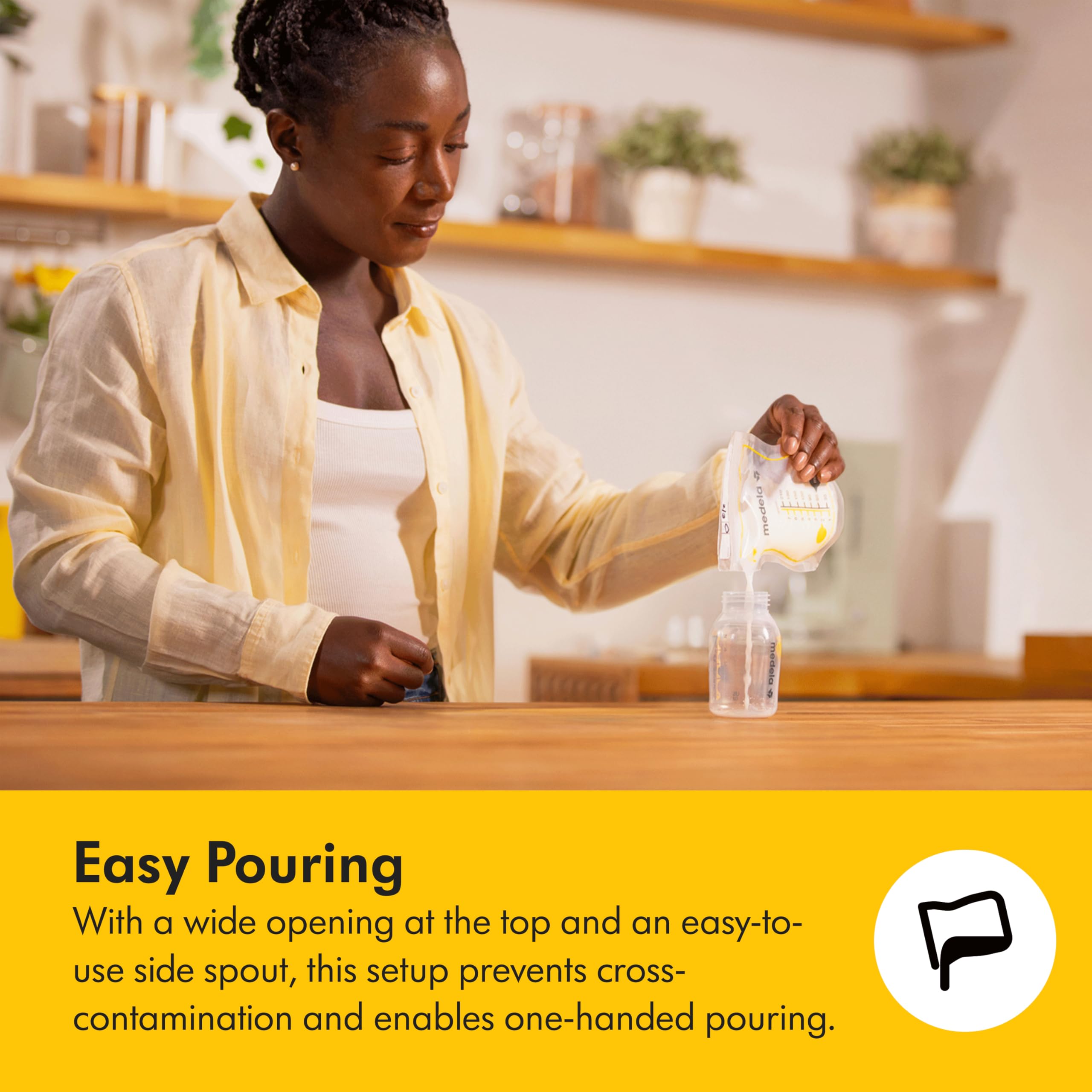 Medela Easy Pour Disposable Breast Milk Storage Bags, 7 oz/210 ml Capacity, Leakproof Design with Milk Protection, Made Without BPA, Pack of 100